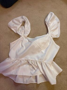 SHEIN White Ruffle Peplum Satin Top